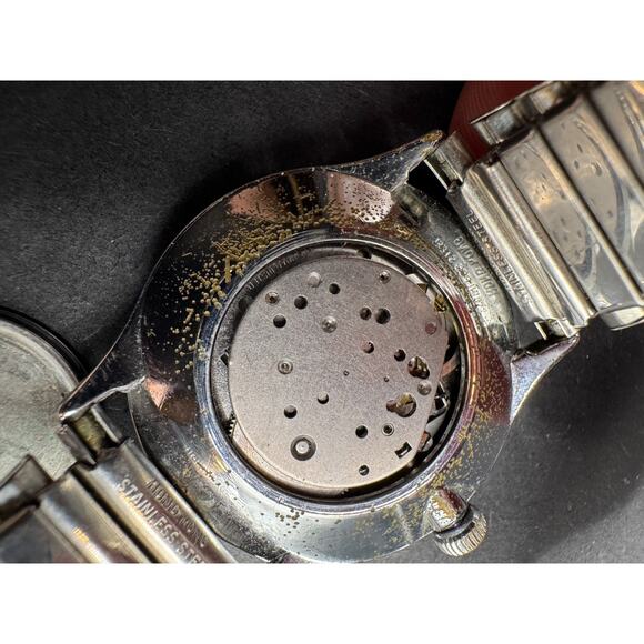 Vintage Timex Watch Men's 33mm Silver Tone Stainless Steel Band Classic Dial - Picture 10 of 11